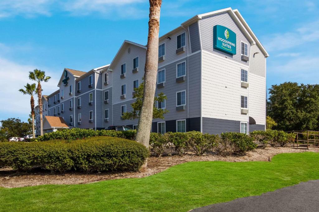 WoodSpring Suites Jacksonville I-295 East photo 1
