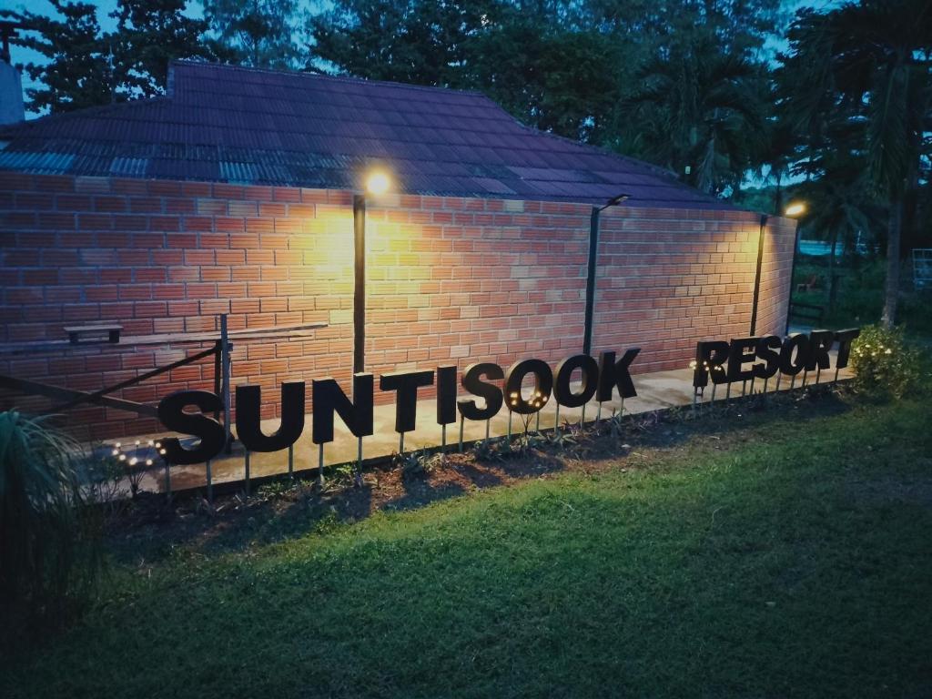 Suntisook Resort photo 1