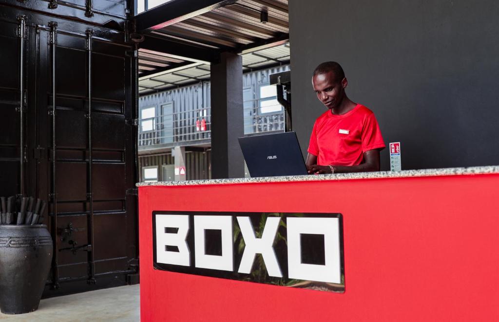Boxo Diani - Unique Beach Front Container Eco-Hotel photo 4