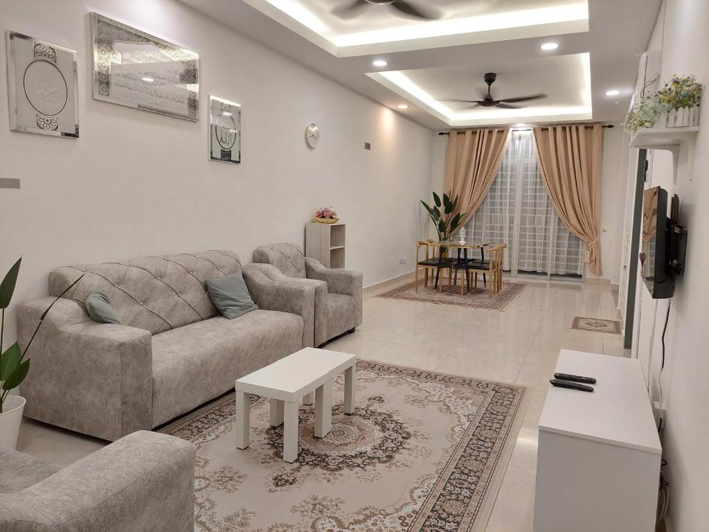 Anis Homestay Nilai