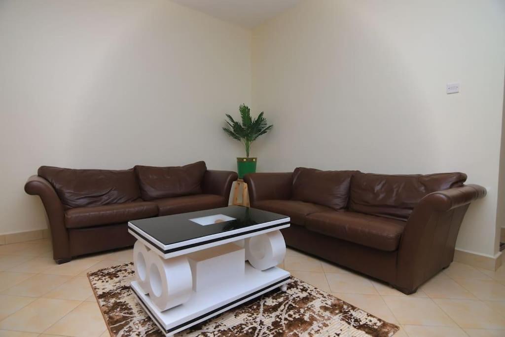 A Lavish Modern 1 Bedroom Apt photo 3