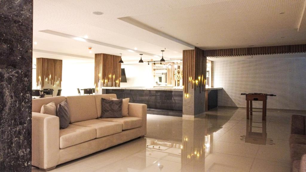 HOTEL MANZUR photo 1