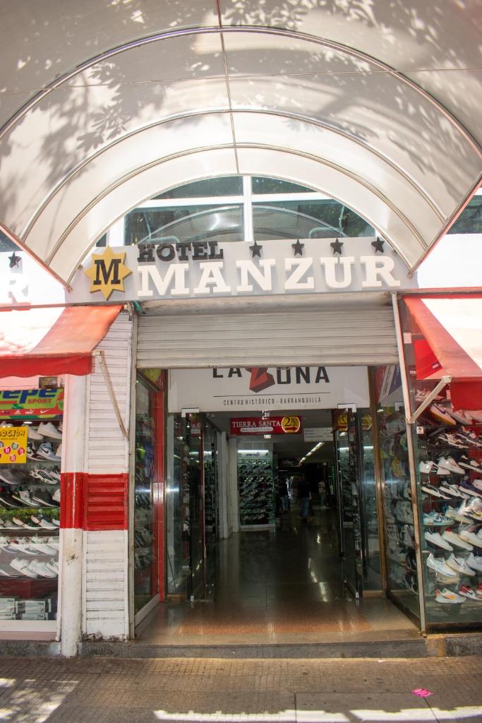 HOTEL MANZUR photo 2