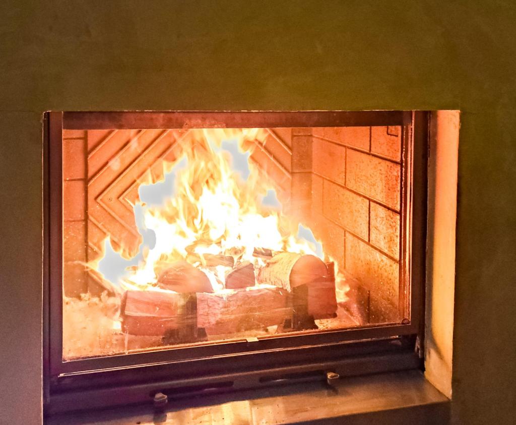 South facing 2-bed apartment with fireplace, Terrasses dEos photo 1
