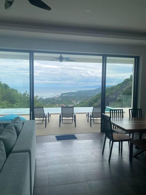 Villa Staring at the sea 3/4 ch jacuzzi piscine