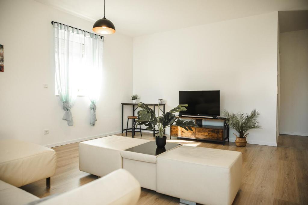 Shine Apartment Wackersdorf I photo 2