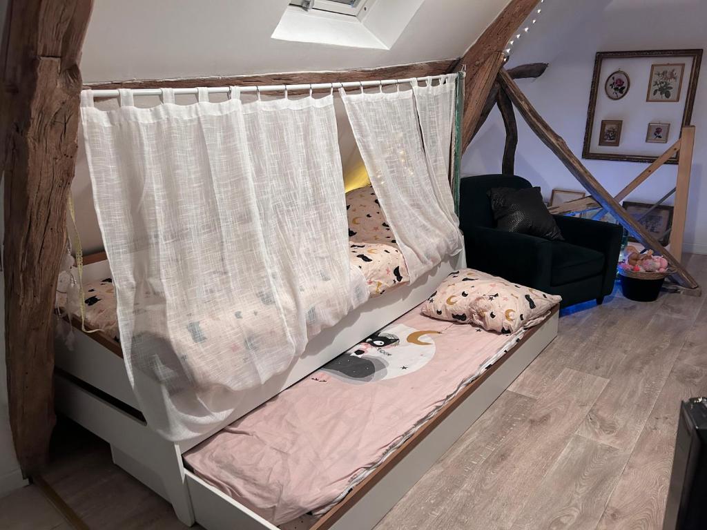 Appartement Duplex a 10 min de Disney photo 2