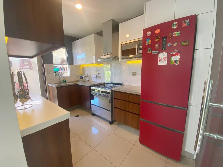 Hermosa casa en cond. privado photo 2