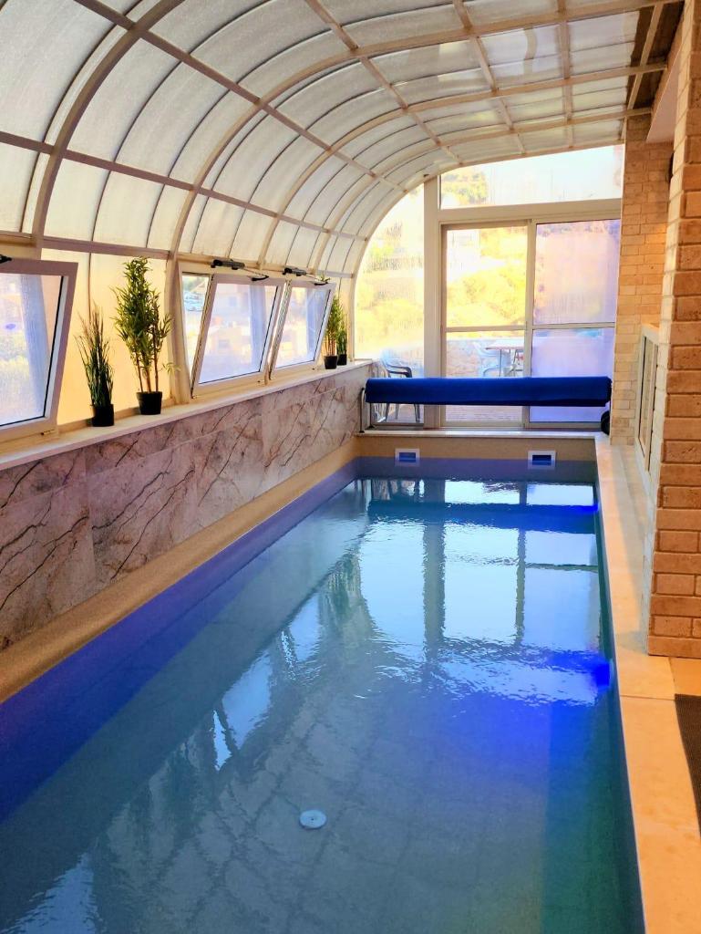 Serentias suite & spa photo 3