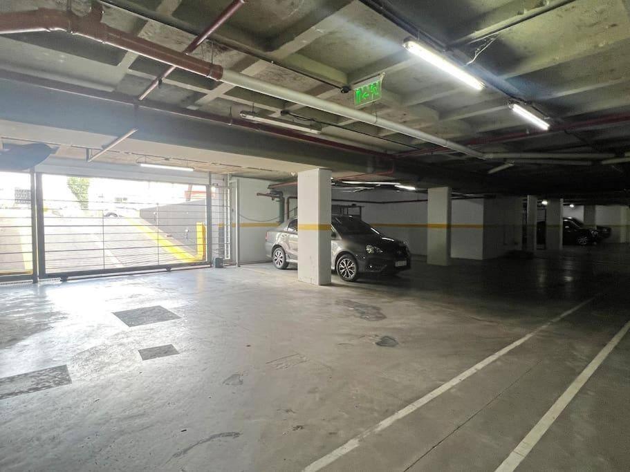 Parking inc, 5 Star Hotel Wyndham, Gym, Pool, Spa photo 3