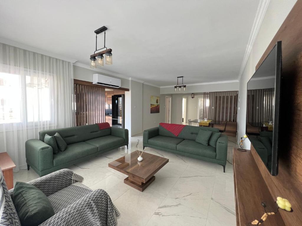 New Sea View Flat in Long Beach photo 1