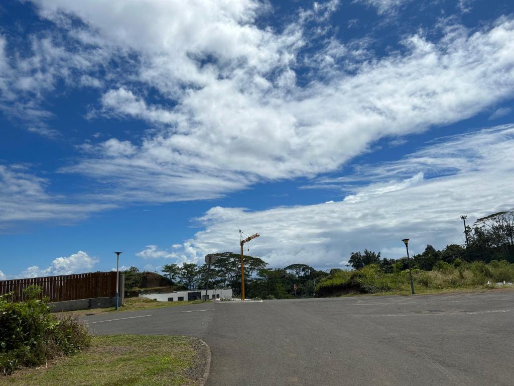 Cozy hills studio photo 2