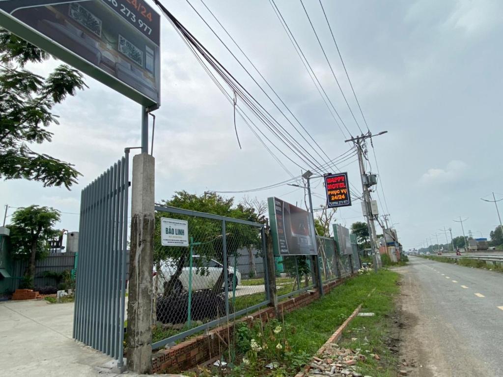 Happy Hotel Bình Tân