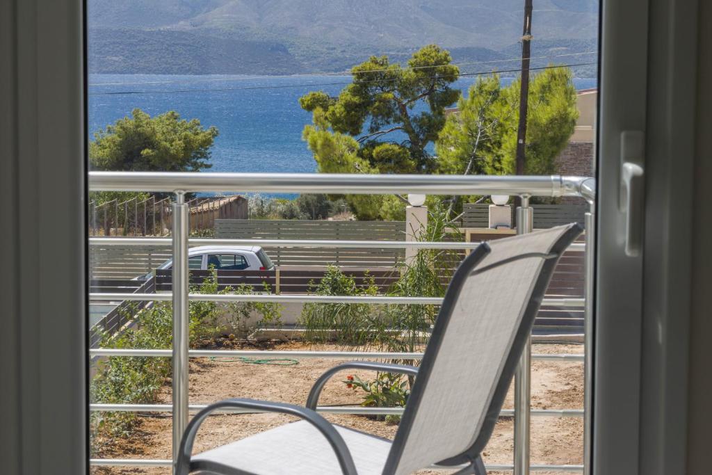 Enchanted Sunlit Villa Retreat photo 1