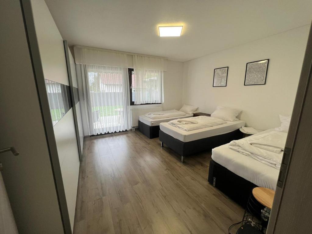 Timeless: Schönes 4 Zimmer Apartment EG photo 1