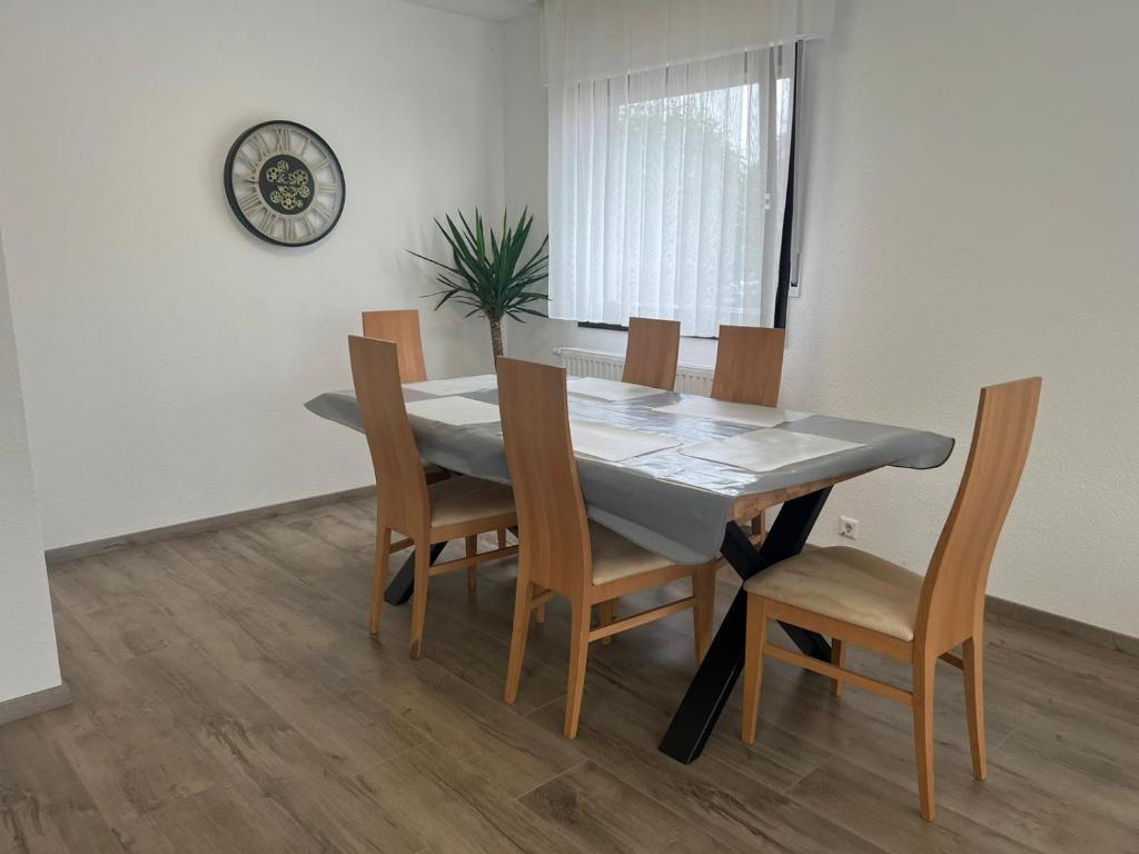 Timeless: Schönes 4 Zimmer Apartment EG photo 2