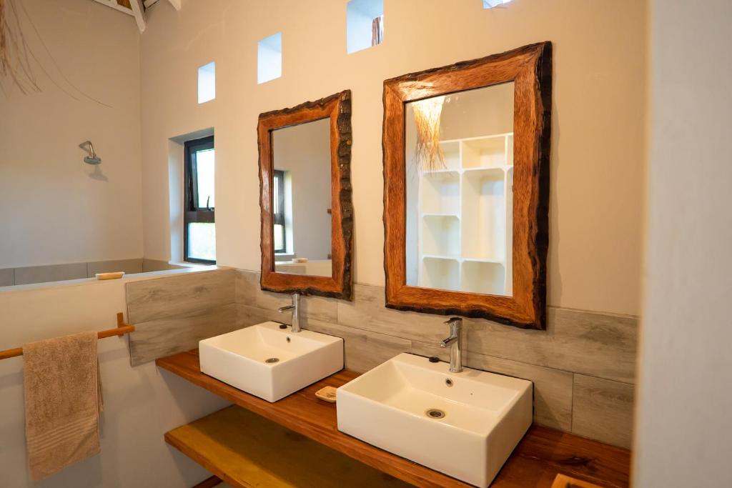 Bela Flor Beach Front Apartments photo 2