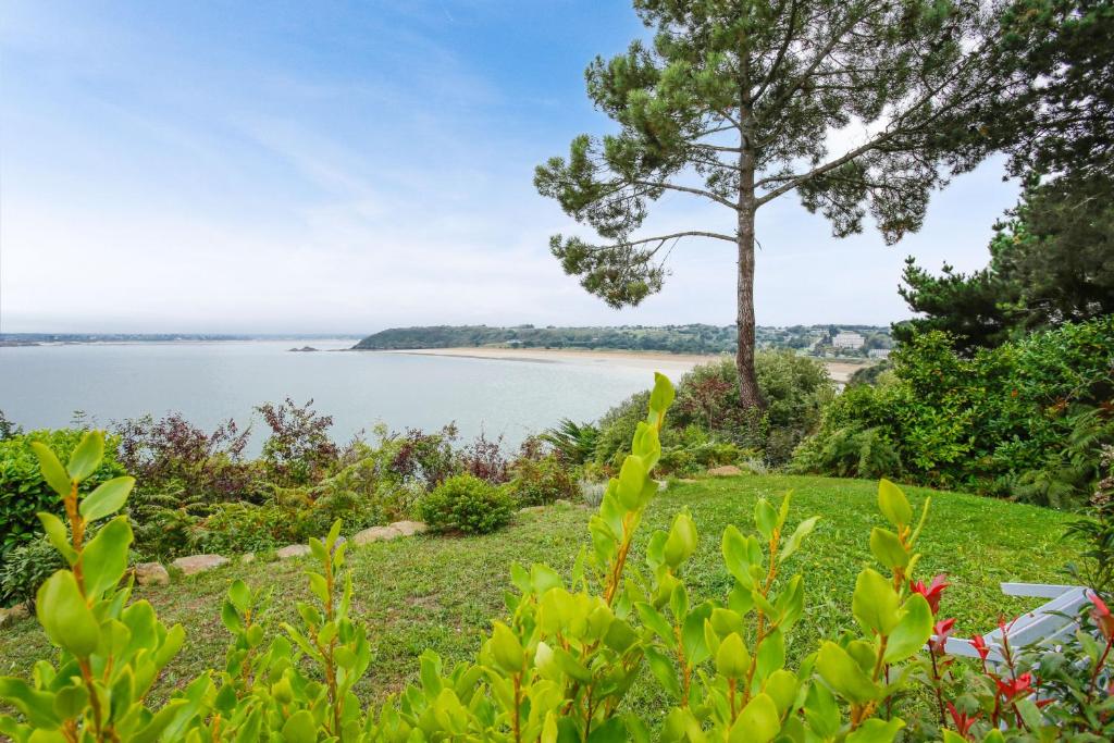 Maison familale au panorama de reve photo 1