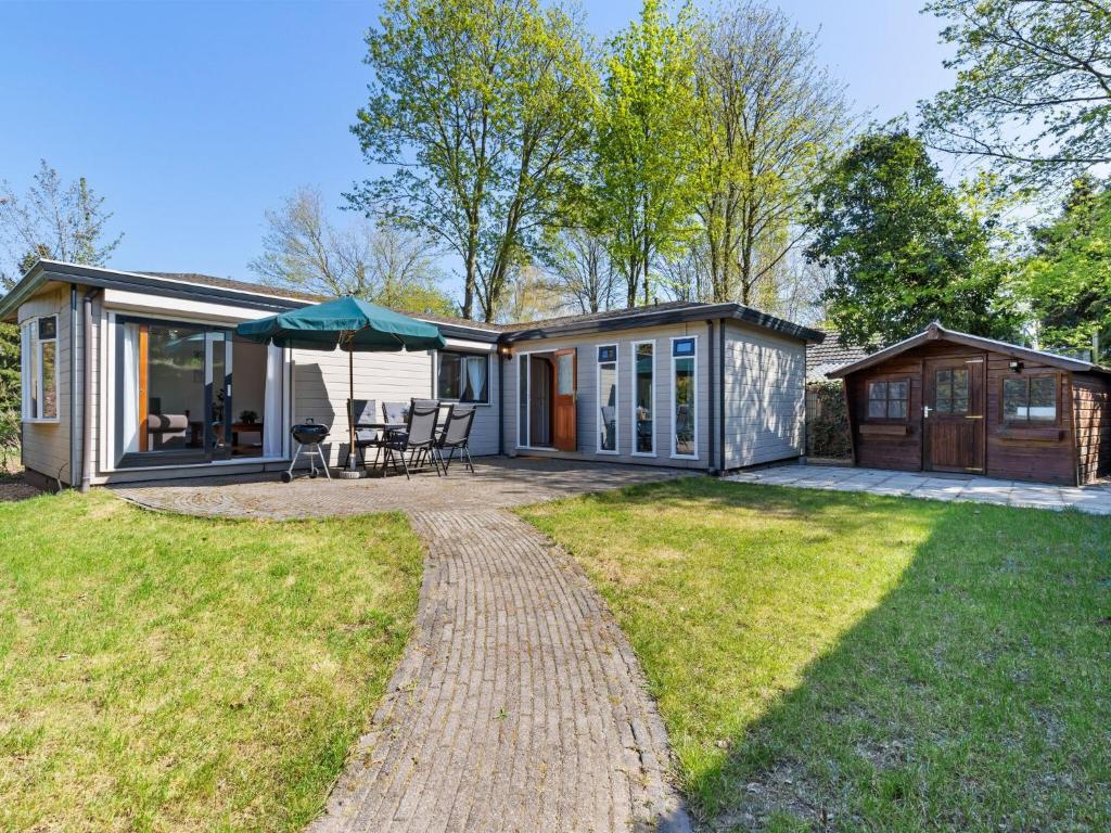 Modern Chalet in Garderen with Private Garden photo 1