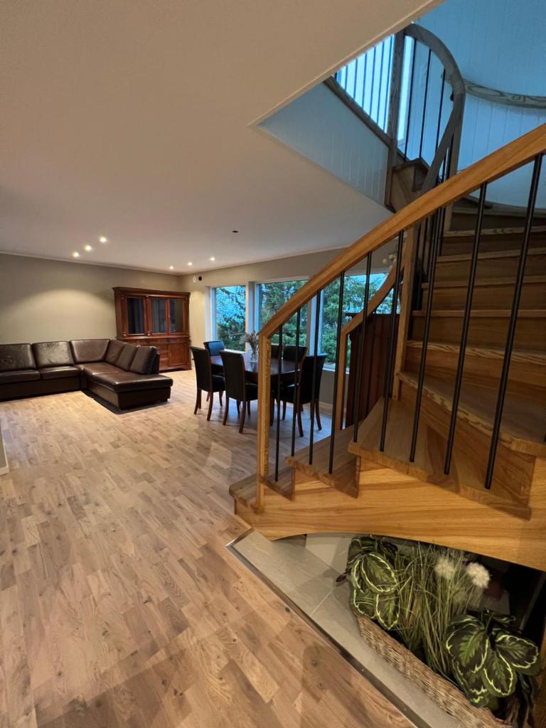 Tromsø Arctic Villa with free parking photo 4