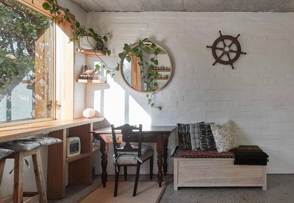 Napier Street Nook - A Chic Studio Masterpiece photo 1