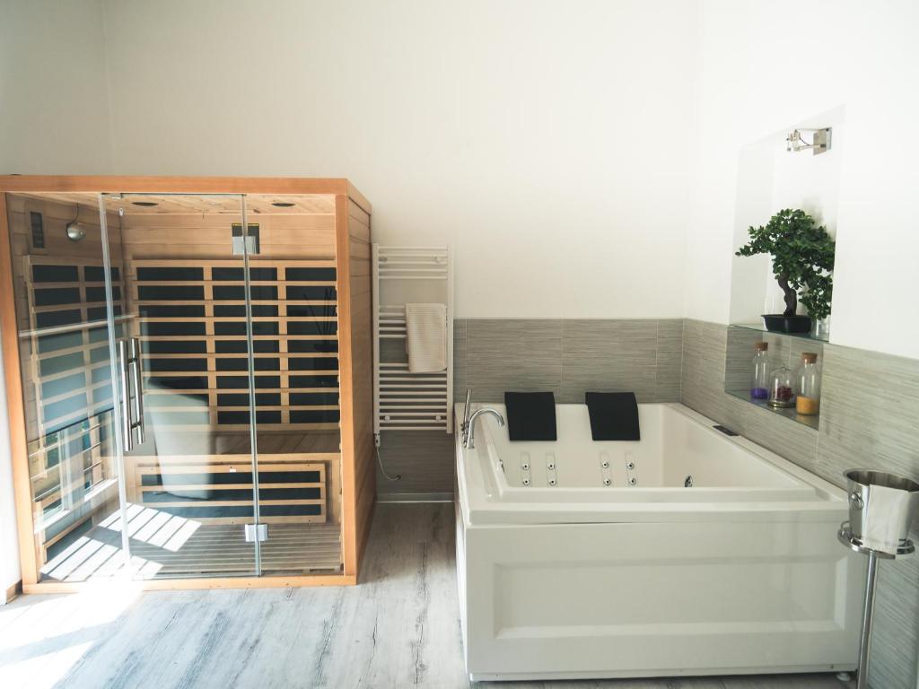 THE SECRET SUITE - FIRST "Lago di Endine" photo 1