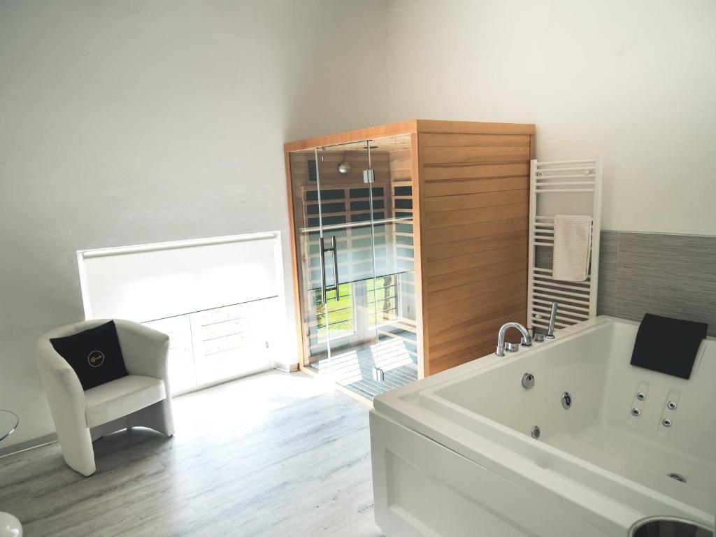 THE SECRET SUITE - FIRST "Lago di Endine" photo 3