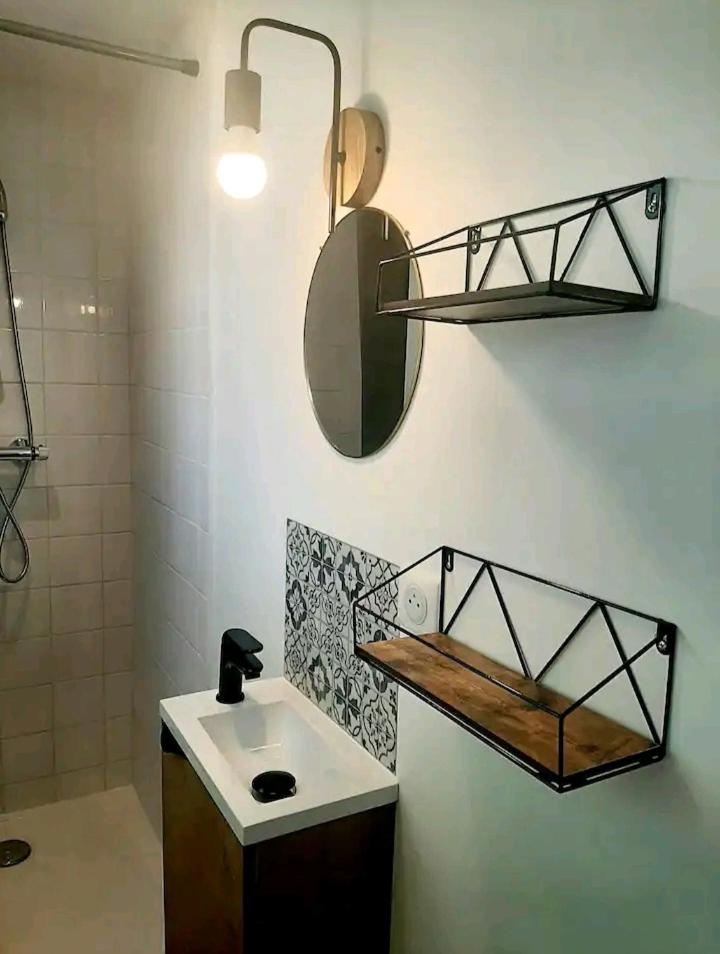 Logement indépendant avec extérieur privatif et clôturé photo 3