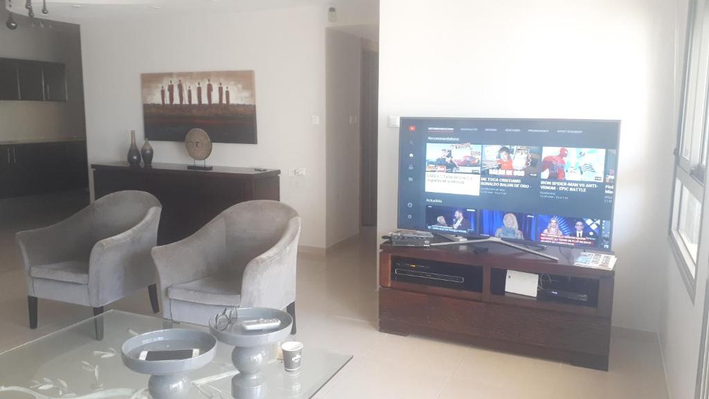 Haatsmaout City center apartment Ashdod photo 3
