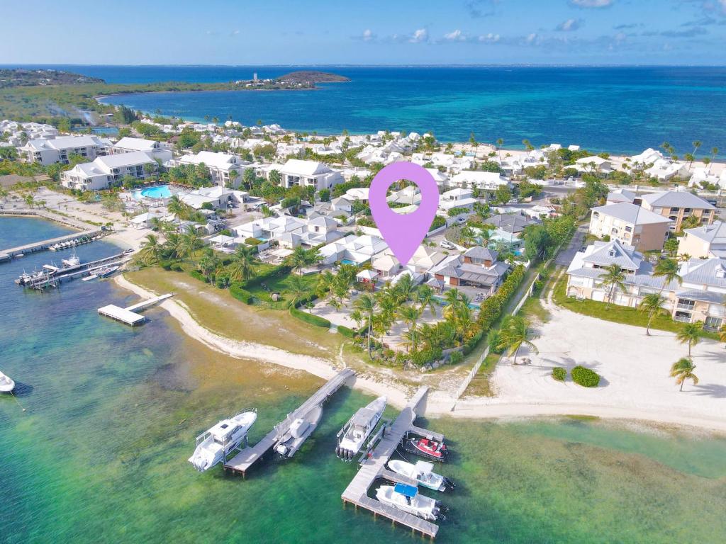 Villa Marie, swimming pool, beach, pontoon and jacuzzi, all private photo 3