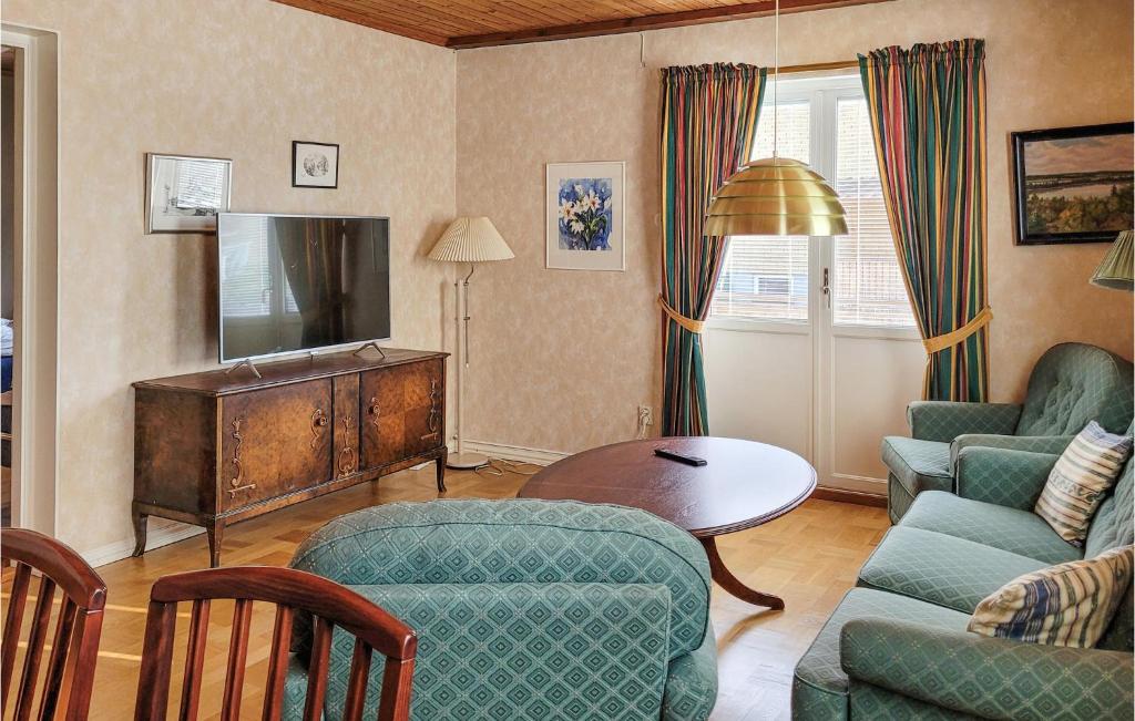 Amazing Apartment In Frbo With Wifi And 2 Bedrooms photo 1