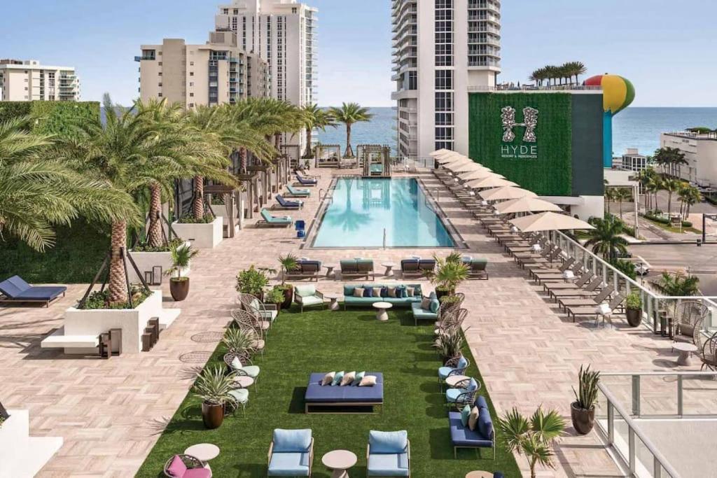 2BR & 2BA Corner Suite Ocean Views at Hyde Beach House