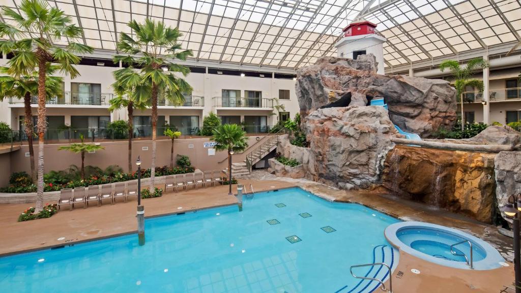 Best Western Plus Lamplighter Inn & Conference Centre photo 3