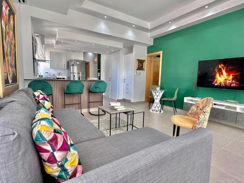 Stunning City Center Condo photo 4