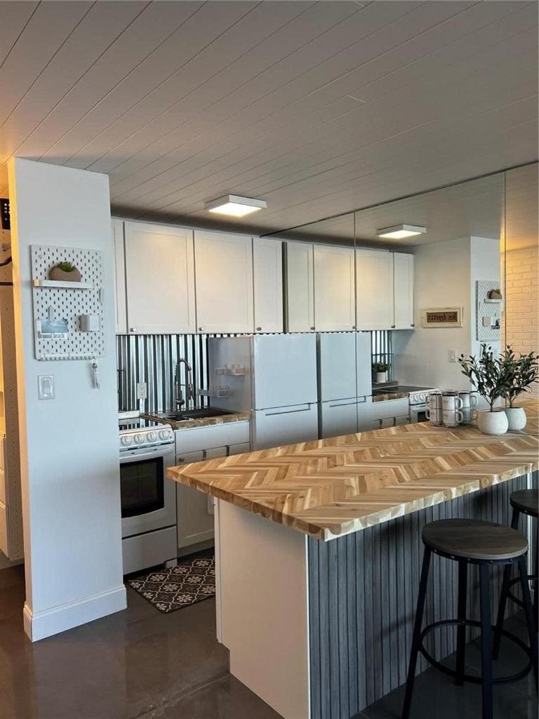 Sapphire Shores- Oceanfront at Symphony Beach Club image