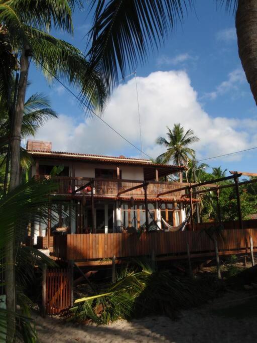 Beach house on a heavenly island photo 4