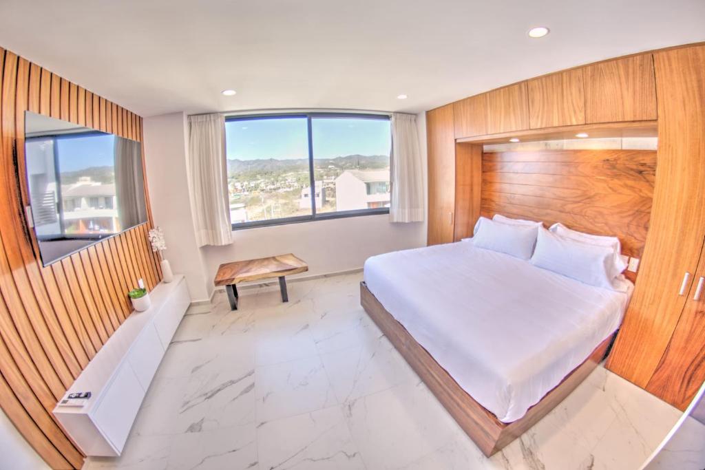 Cruz del Mar - Panoramic Rooftop Pool Views Near Marina