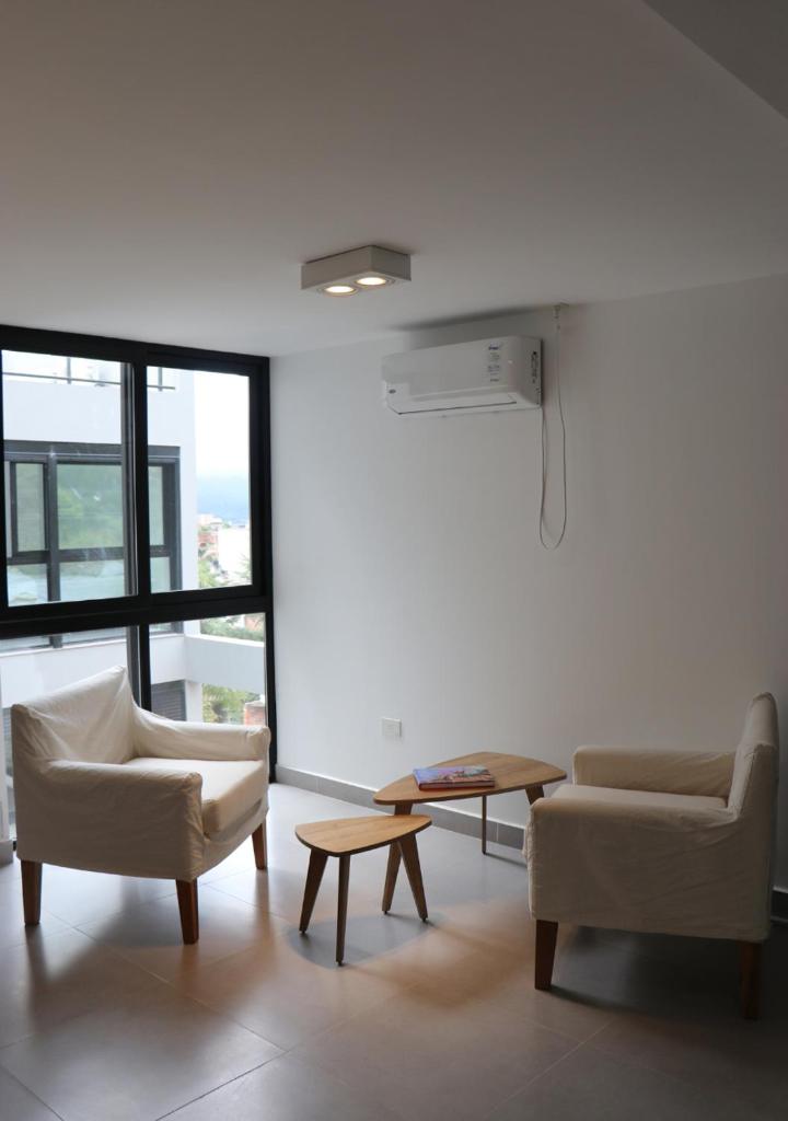 Loft Moderno cerca de Ciudad Cultural -AlojarteJuy photo 2