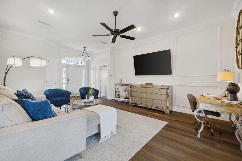 Steps 2 Beach! Sleeps 12, 4bd/2ba, Beach Gear! photo 3