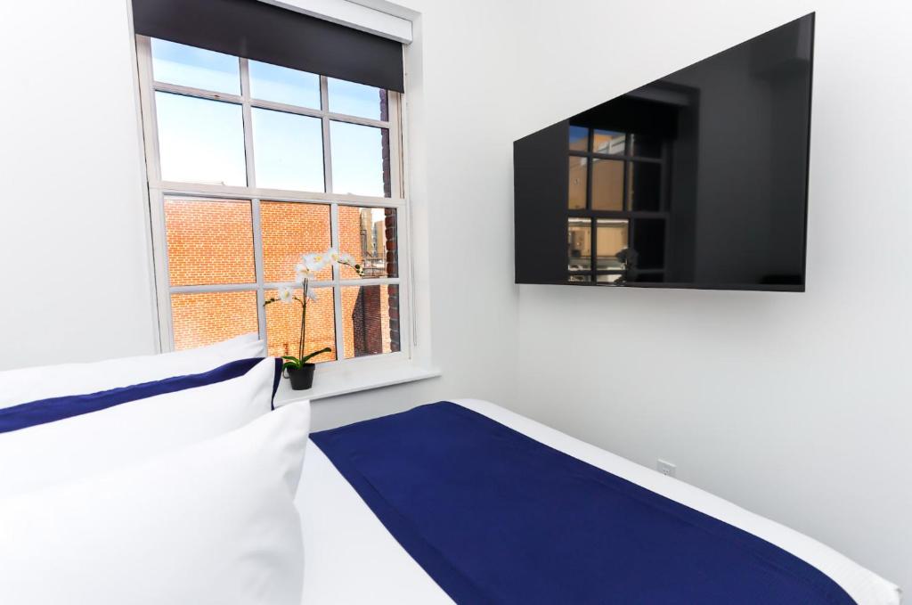 Modern Studio in Historic Boston - Unit #401 photo 3