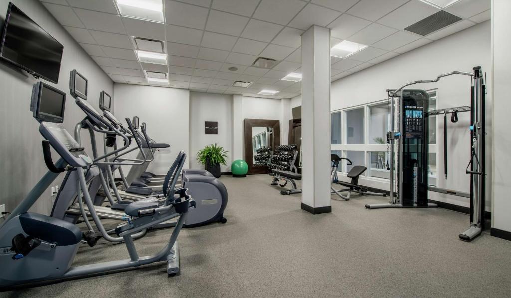 Hilton Garden Inn Winnipeg South photo 2