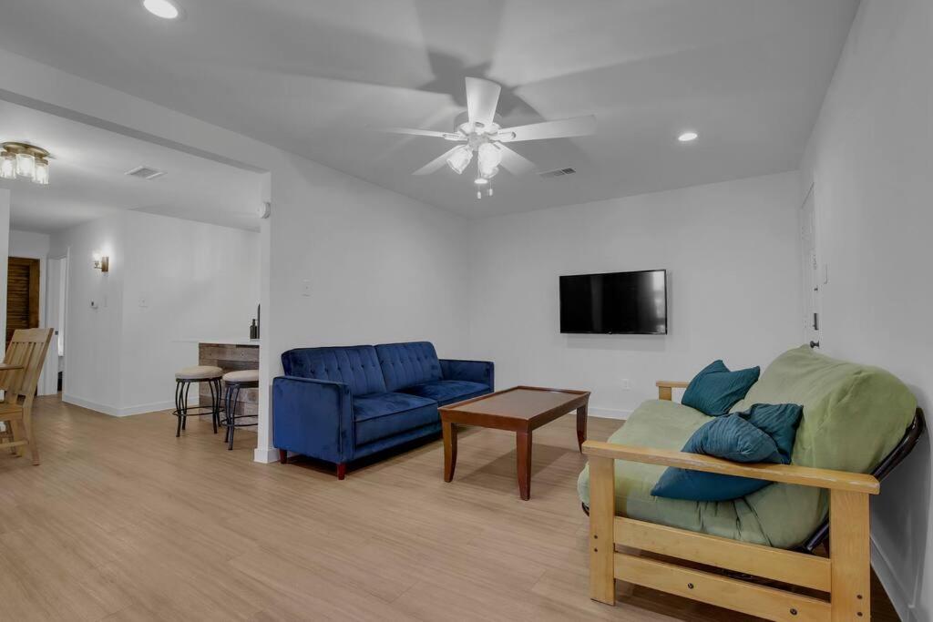 Condo near downtown Austin! image