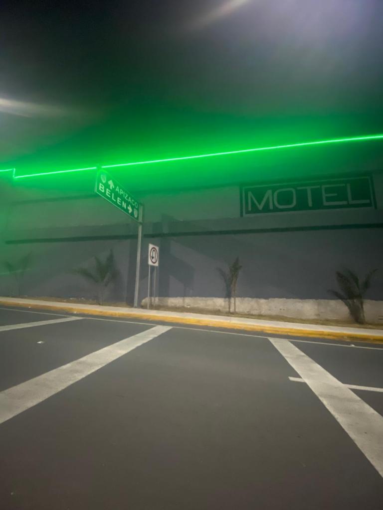 Tokyo Motel photo 2