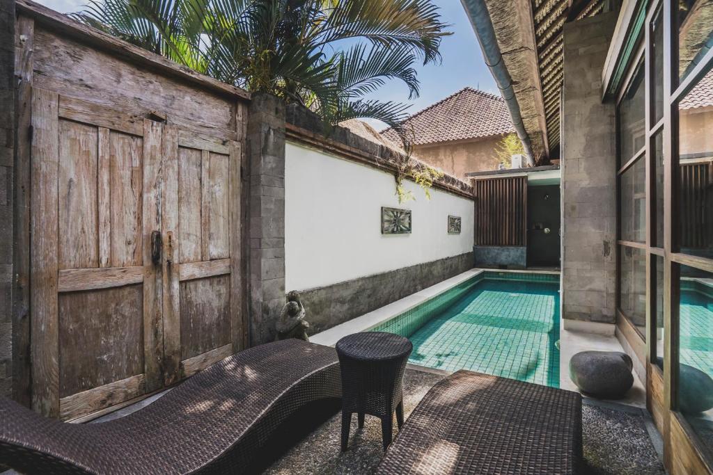 Luwak Ubud Villa & Jungle Suite - Tap to explore photos