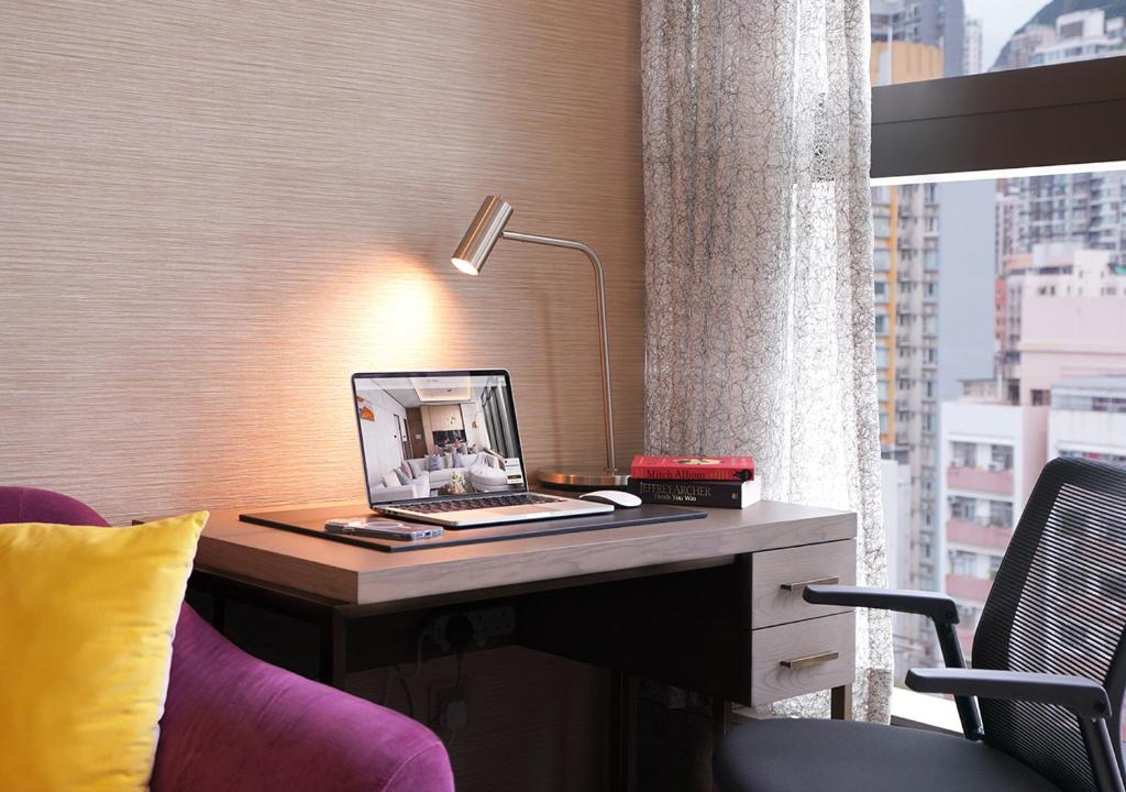 One-Eight-One Hotel & Serviced Residences photo 2
