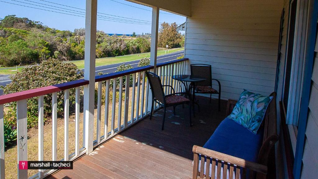 Moorhead beach cottage Bermagui - 60 Wallaga Lake Road