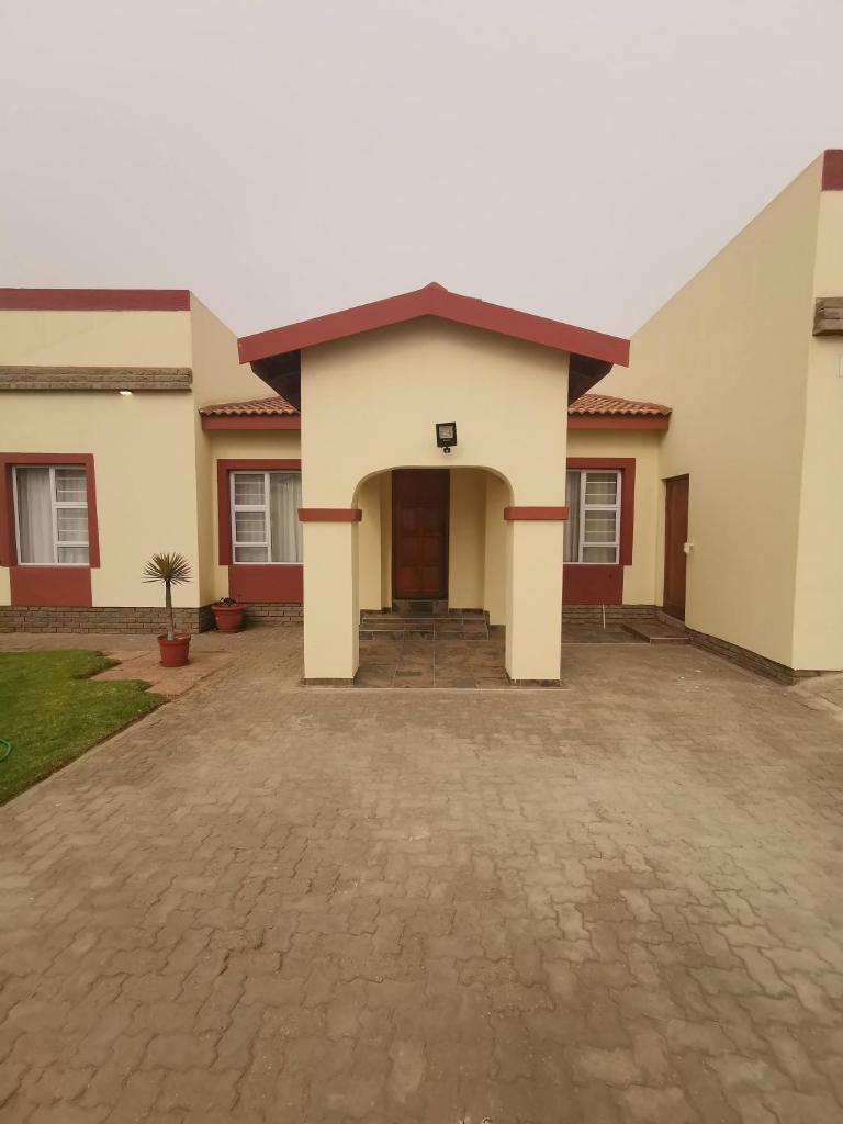 Oasis Self-Catering photo 2