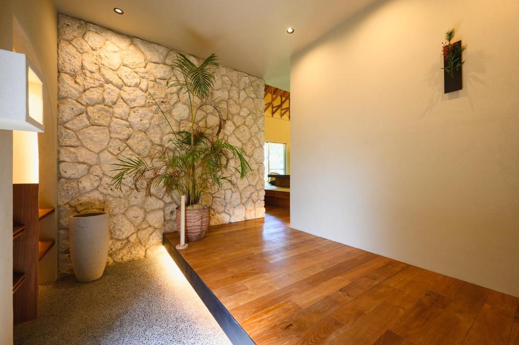 Ocean Front Villa Ishigakijima Ⅱ photo 3
