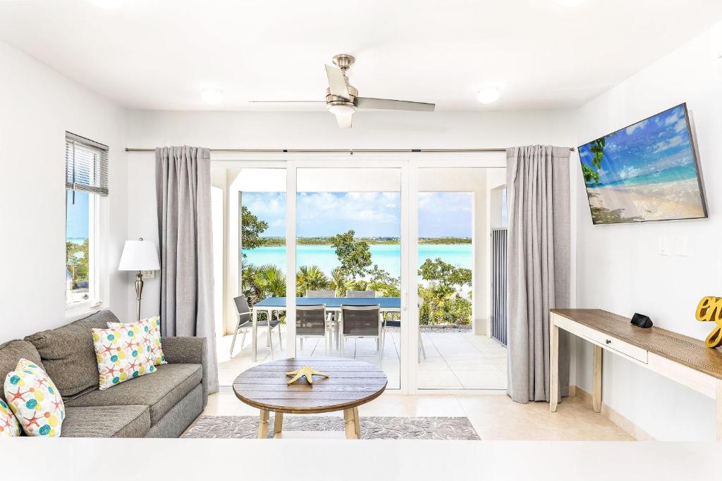 NEW Tropical Waterfront Cooper Jack Bay Villas photo 2