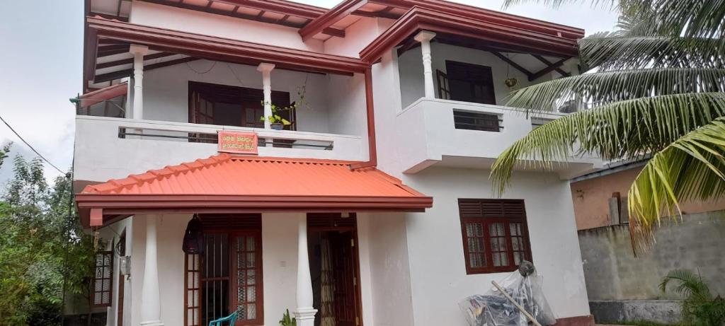 Chathu Home Stay